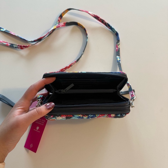 NWT Vera Bradley Crossbody - Picture 4 of 9